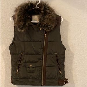 Puff Vest with Faux Fur Trim